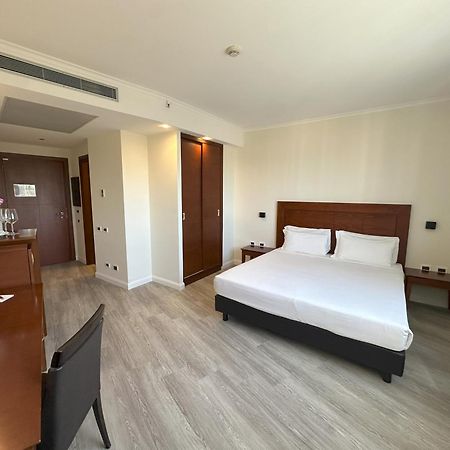 Hotel Capannelle Roma Екстер'єр фото