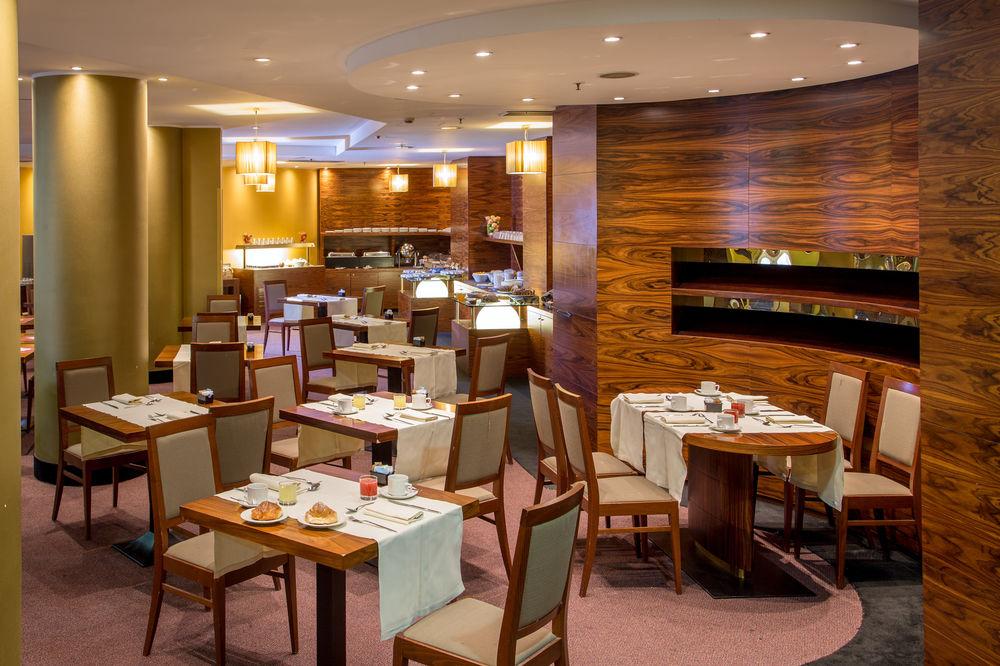 Hotel Capannelle Roma Екстер'єр фото
