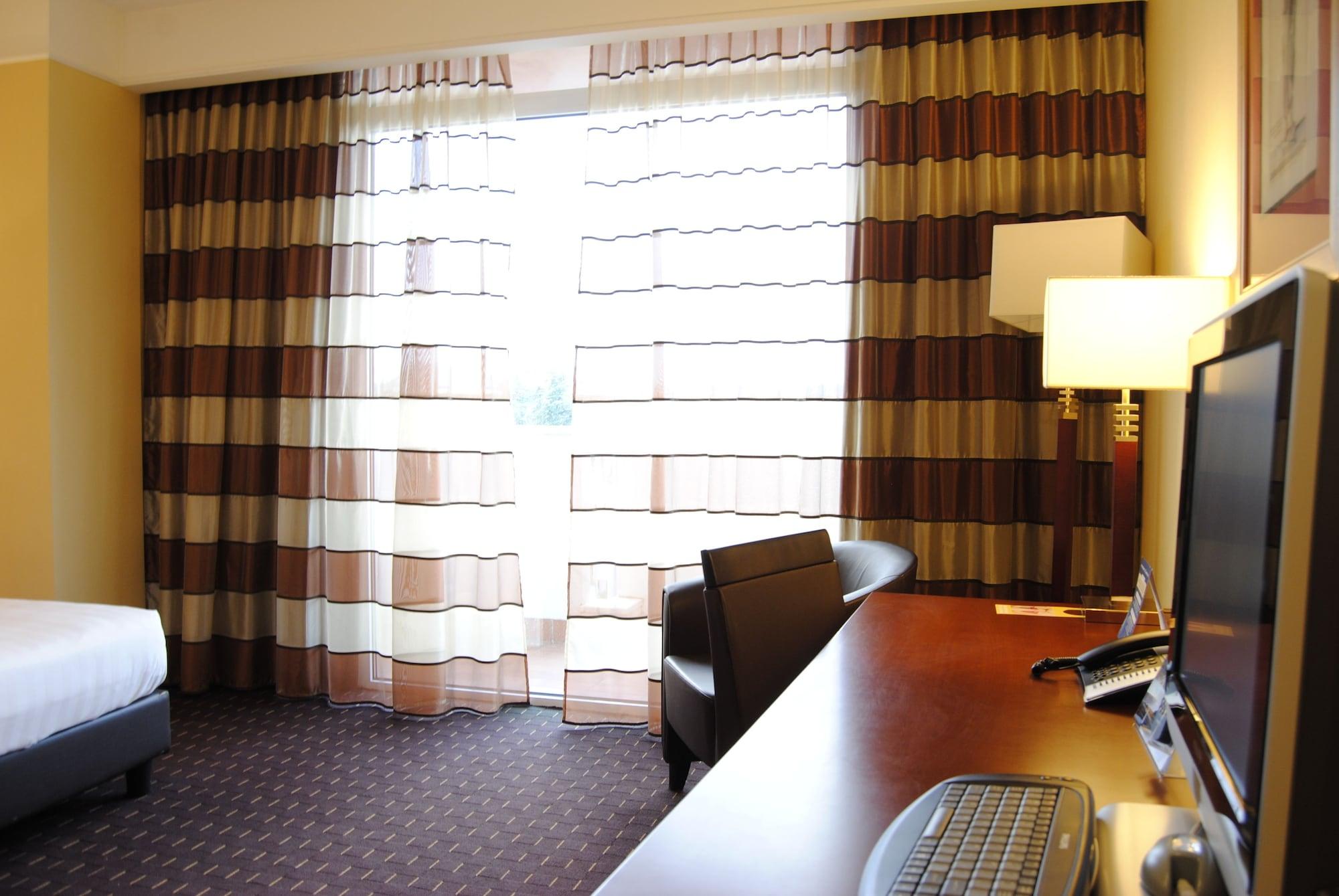 Hotel Capannelle Roma Екстер'єр фото