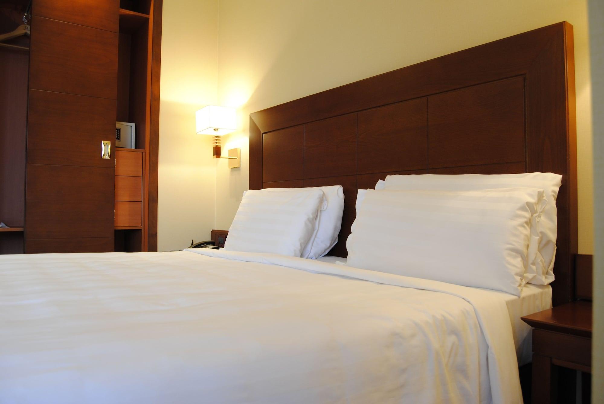Hotel Capannelle Roma Екстер'єр фото