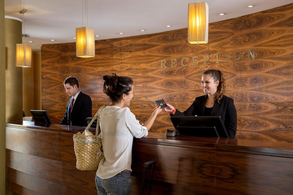 Hotel Capannelle Roma Екстер'єр фото