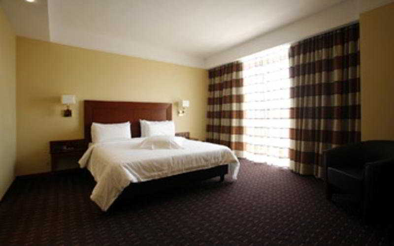 Hotel Capannelle Roma Екстер'єр фото