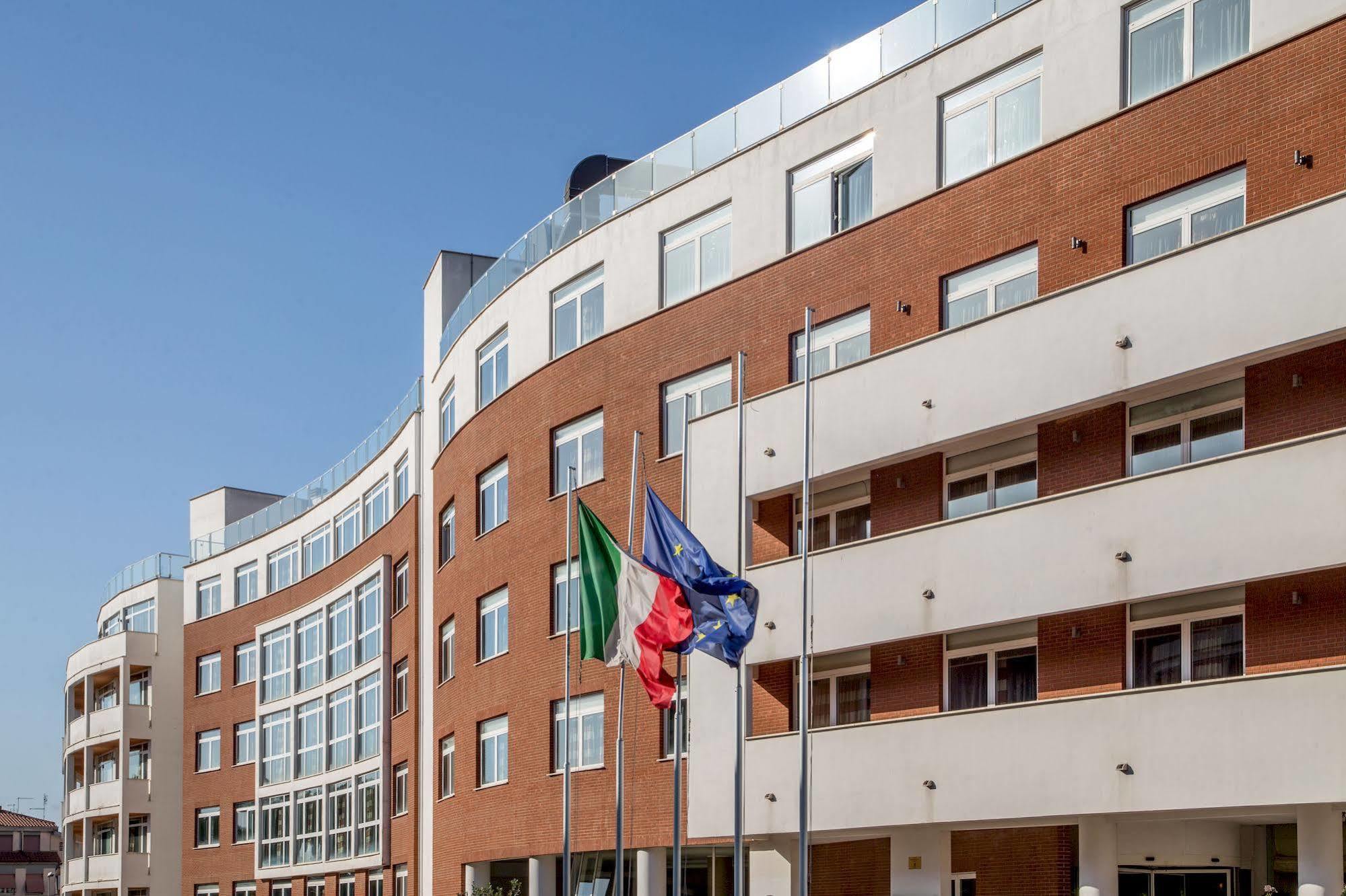 Hotel Capannelle Roma Екстер'єр фото